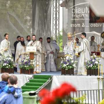 Patriarhul Daniel la Manastirea Ghighiu la Sarbatoarea Izvorului Tamaduirii