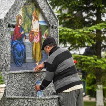 Patriarhul Daniel la Manastirea Ghighiu la Sarbatoarea Izvorului Tamaduirii