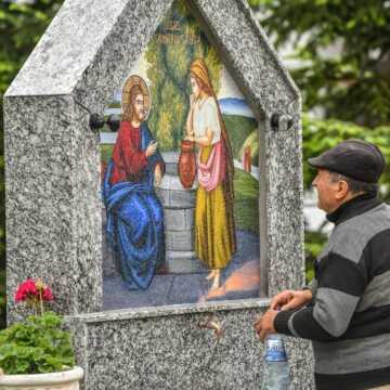 Patriarhul Daniel la Manastirea Ghighiu la Sarbatoarea Izvorului Tamaduirii