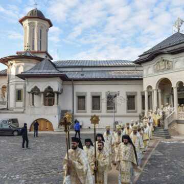 Patriarhul Daniel si-a serbat ziua onomastica prin rugaciune, ierarhi Biserica Ortodoxa Romana, Catedrala Patriarhala