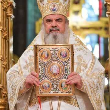 Patriarhul Daniel si-a serbat ziua onomastica prin rugaciune, ierarhi Biserica Ortodoxa Romana, Catedrala Patriarhala
