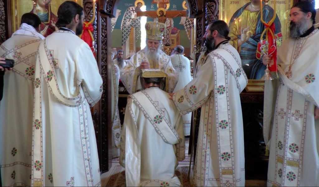 IPS Pimen slujind la Sihăstria Putnei - 2017