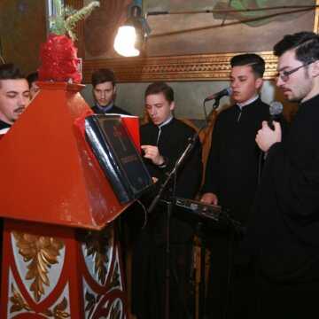 IPS Ciprian în Parohia Greci 2
