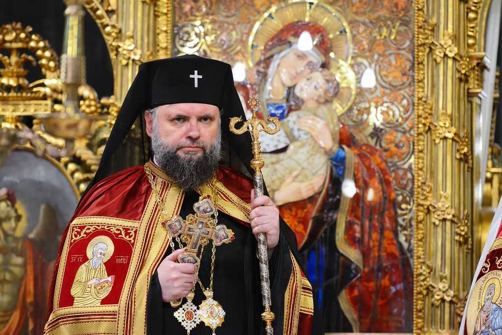 30_PF_Daniel_Liturghie_CP_Intronizare_IPS_Nicolae_al_Americii (37)