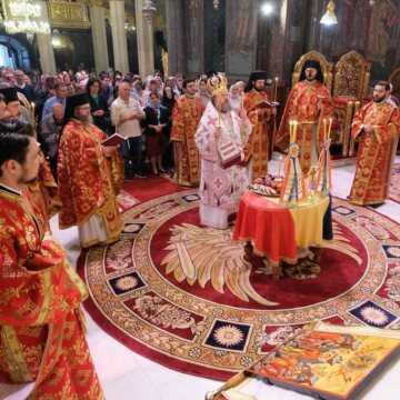 Patriarchal Cathedral - HG Bishop Timotei of Prahova commemorates national heroes