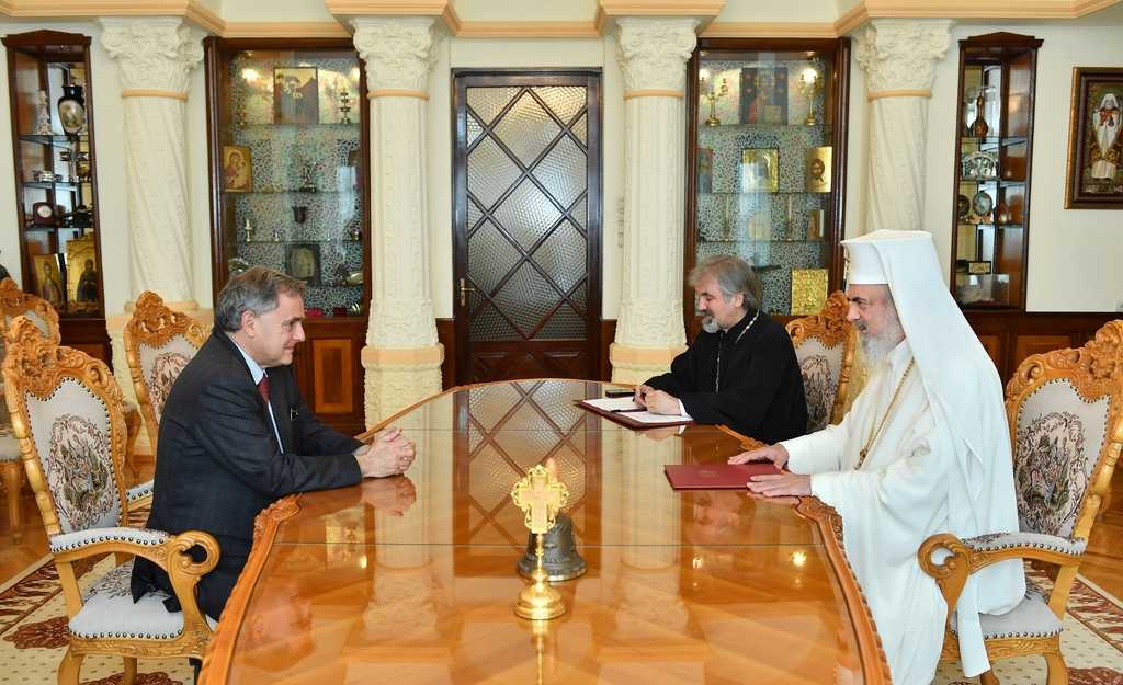 Patriarch Daniel receives the resigning Ambassador of France in Bucharest, Francois Saint-Paul