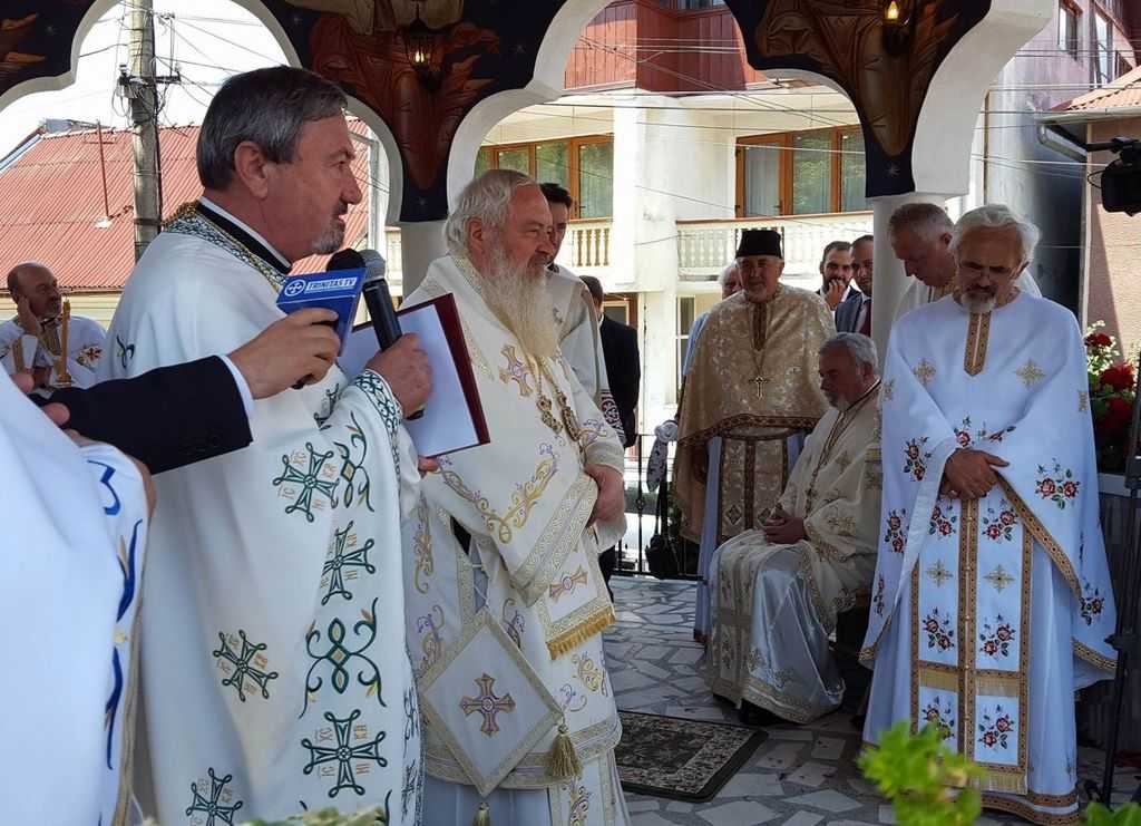 IPS Andrei a sfinţit o biserică în Bistriţa