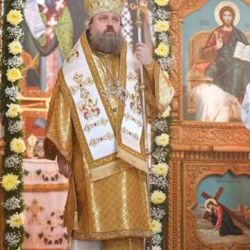 Patriarhul Daniel si Peasfintitul Timotei Prahoveanul au sfintit biserica Parc Rahova 1