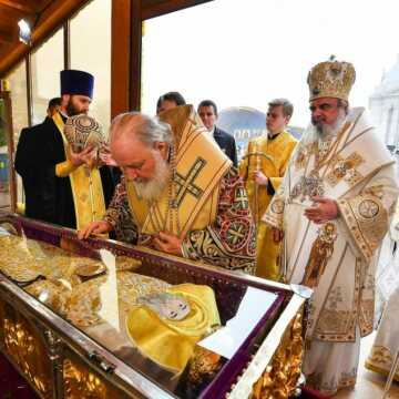 Liturghie_hram_Catedrala_Patriarhala_PF_Daniel_Kirill_Anastasie_Rastislav (1)