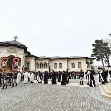 Patriarhul_Daniel_inmormantare_Regele_Mihai_Romania_Catedrala_Patriarhala