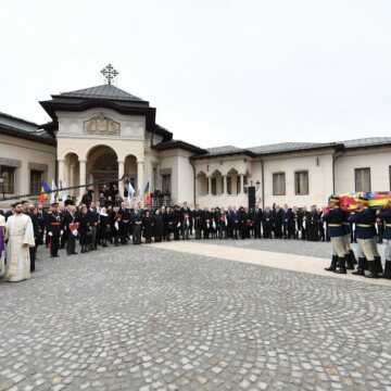 Patriarhul_Daniel_inmormantare_Regele_Mihai_Romania_Catedrala_Patriarhala