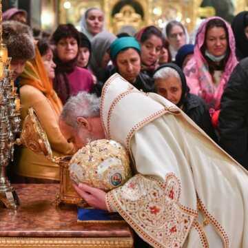 Patriarhul_Daniel_PS_Varlaam_PS_Timotei_la_Catedrala_Patriarhala_de_Sfantul_Apostol_Andrei_Ocrotitorul_Romaniei (3)