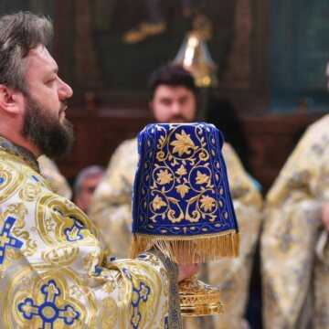 Patriarhul_Daniel_la_Botezul_Domnului_Catedrala _Patriarhala (1)