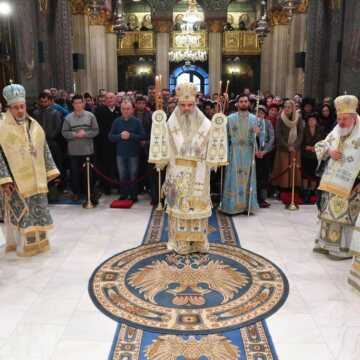 Patriarhul_Daniel_la_Botezul_Domnului_Catedrala _Patriarhala (1)