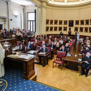 Patriarhul_Daniel_la_Academia_Romana_Marea_Unire_1918