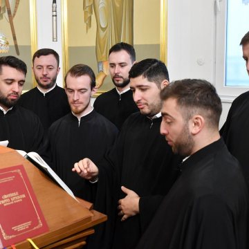 Patriarhul_Daniel_Paraclisul_Catedralei_Mantuirii_neamului_Duminica_Ioan_Scararul (15)