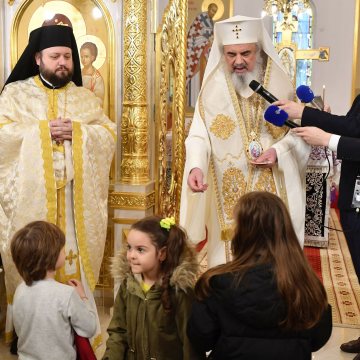 Patriarhul_Daniel_Paraclisul_Catedralei_Mantuirii_neamului_Duminica_Ioan_Scararul (35)